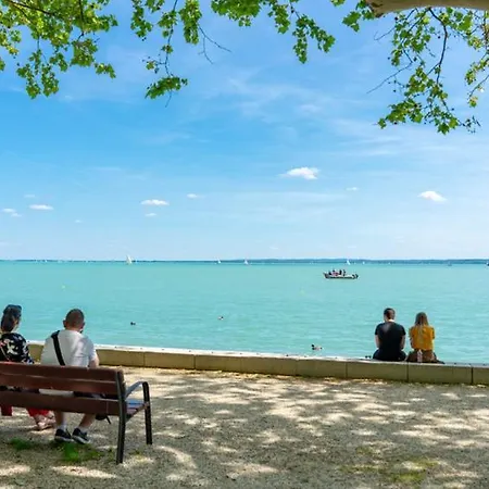Apartman Cozy Studio Apartment In The Heart Of Balatonfuered